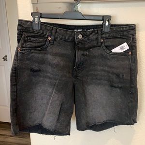 Women’s black jean short Old Navy style OG